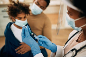 Como evitar perdas físicas de vacinas: guia para profissionais de saúde