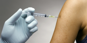 Como evitar perdas físicas de vacinas: guia para profissionais de saúde
