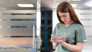 Como a IoT evita falhas humanas em hospitais e laboratórios