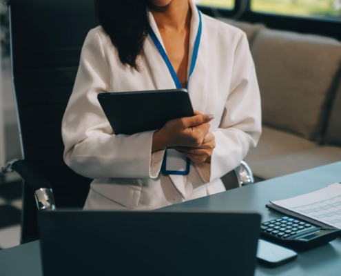 Dia do gestor hospitalar: reconhecendo os líderes da saúde