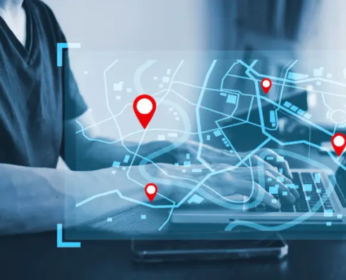 Sensor IoT instalado em câmara fria monitorando temperatura de medicamentos biológicos em tempo real