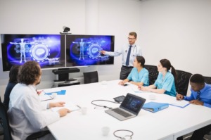 Engenharia clínica e IoT: como melhorar a gestão de equipamentos