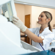 Manutenção preditiva e monitoramento ambiental: assegurando a eficiência dos equipamentos hospitalares